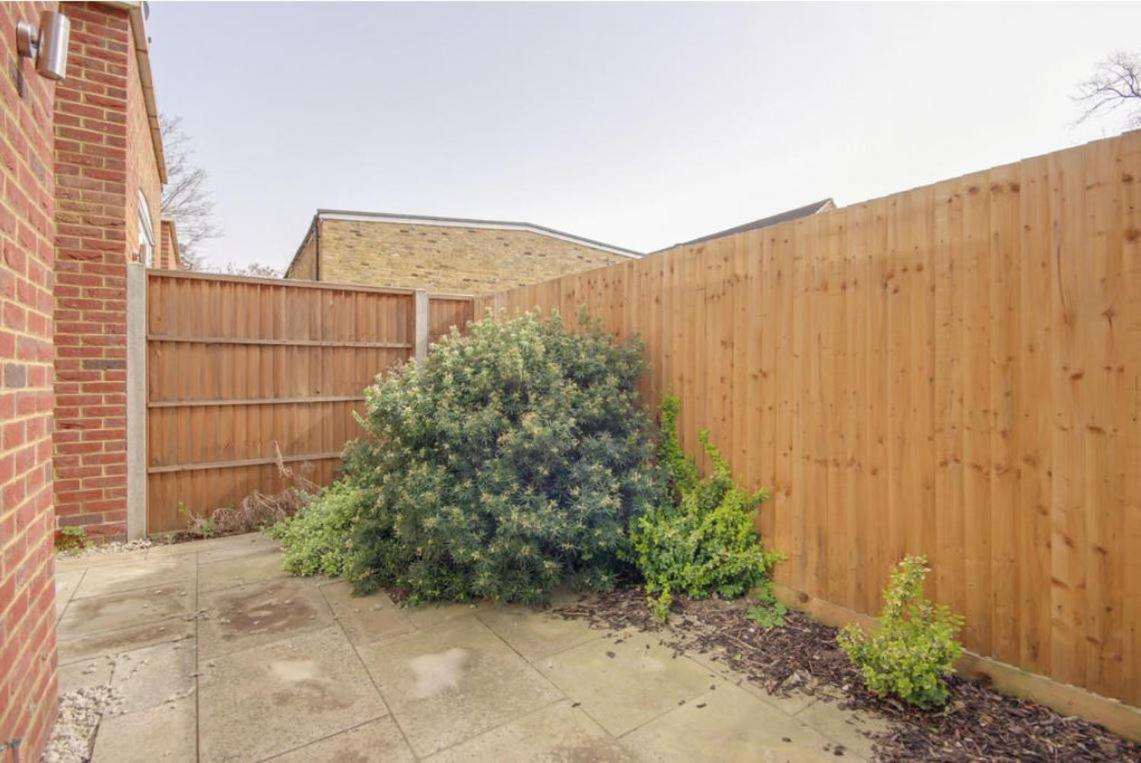 Immaculate Central Windsor Town House With Parking Εξωτερικό φωτογραφία