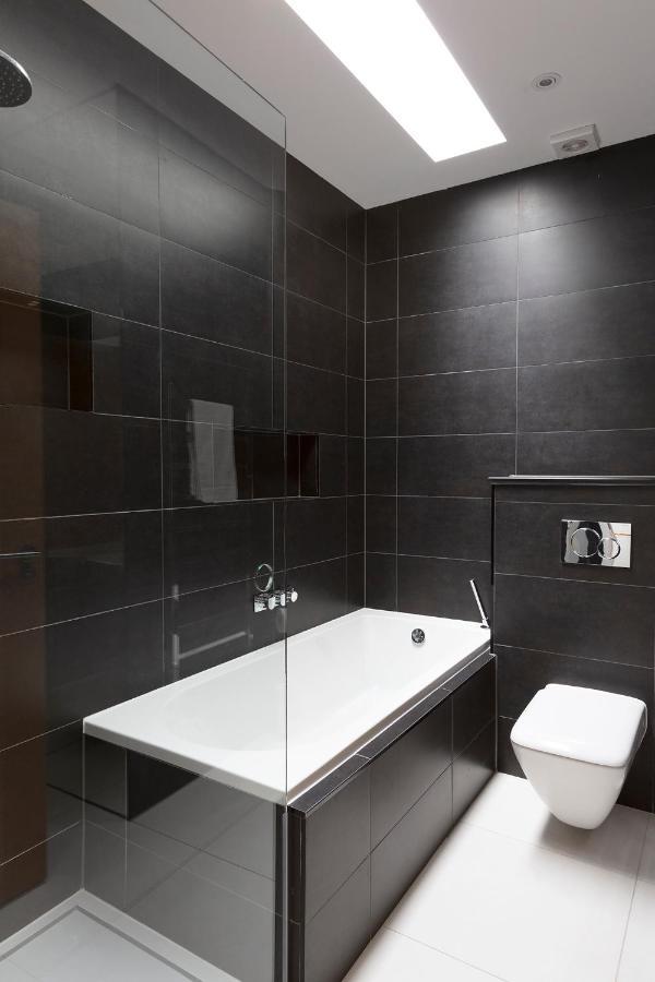 Immaculate Central Windsor Town House With Parking Εξωτερικό φωτογραφία